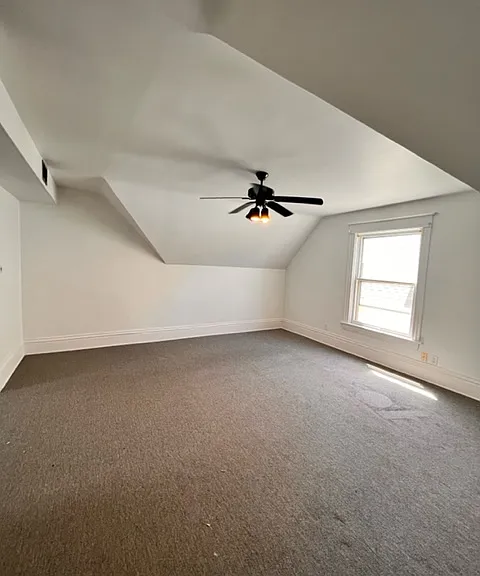 1024 Hayes Ave #2 — Photo 4