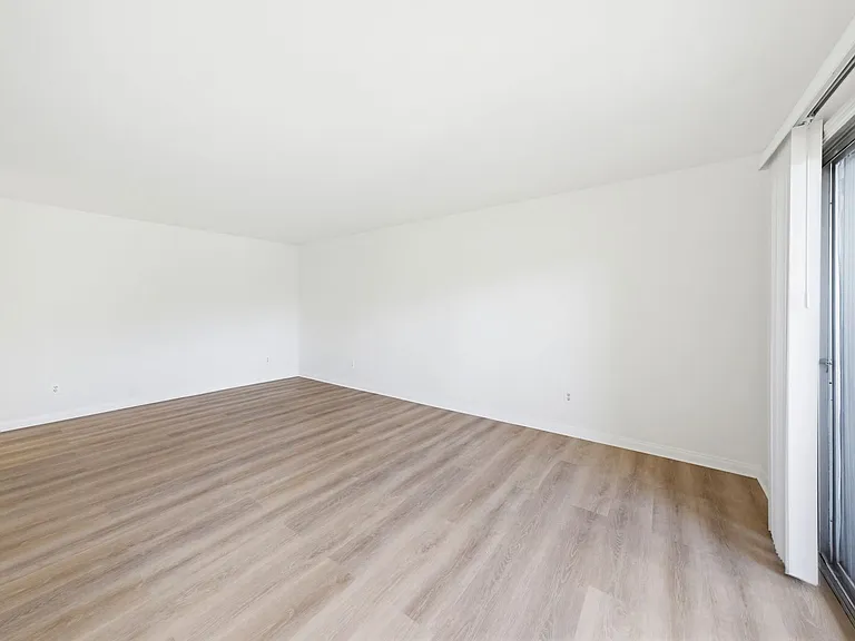 16192 Malaga Ln — Photo 15