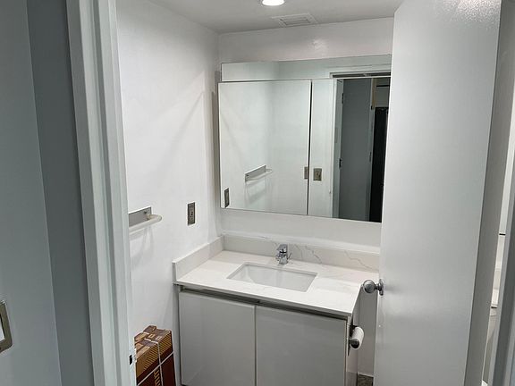 4th image of 170 W Broadway APT 8B