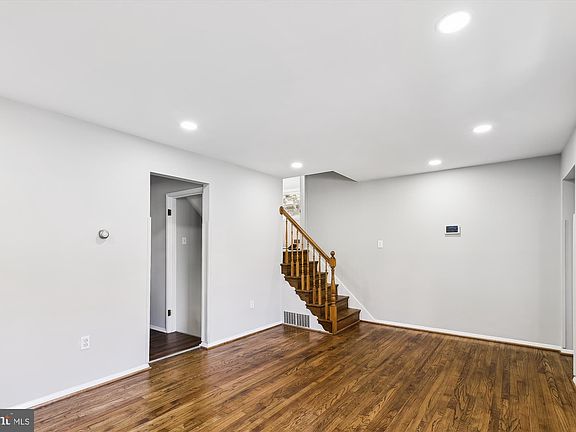 2nd image of 1003 Glenvilla Dr