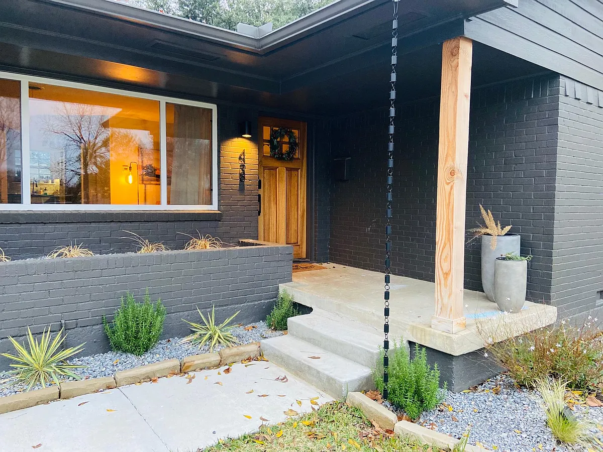 Building Photo - 438 Jolee St