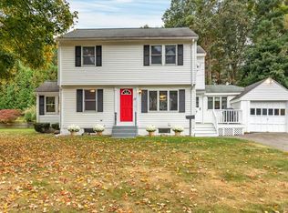 17 Wright St, North Reading, MA 01864