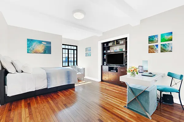 Sold by Cooper & Cooper Real Estate | media 1