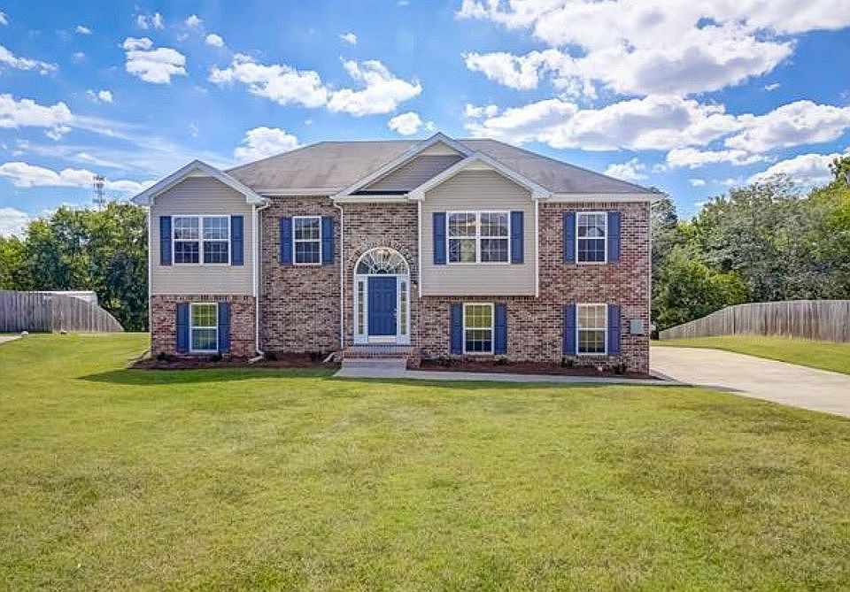1st image of 215 Harold Dr