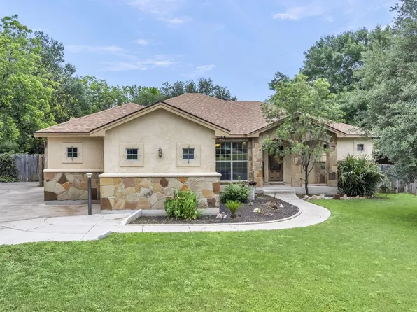 263 Meadowlakes Drive, Meadowlakes, TX 78654