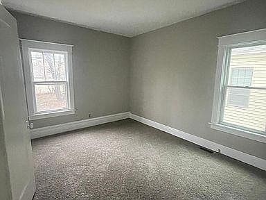 4th image of 73 Lisbon Ave Floor 1