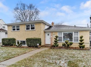 7936 Luna Ave, Morton Grove, IL 60053