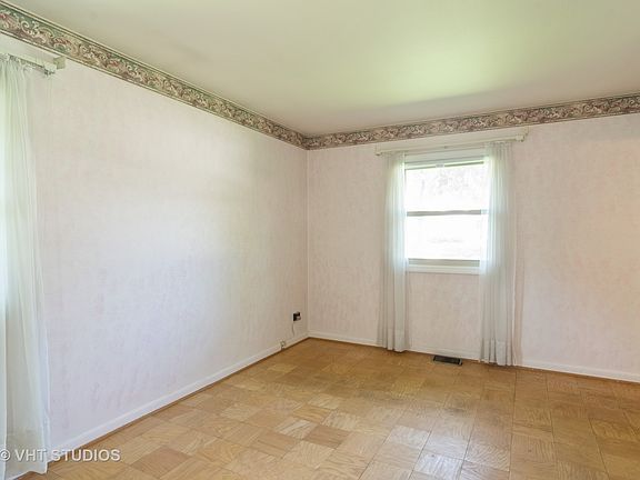 5th image of 129 Tanglewood Dr