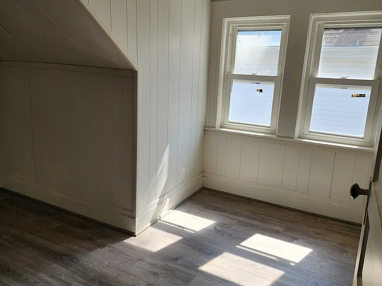 249 Washington St #6 — Photo 6