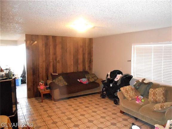 4th image of 5152 Airdrie Pl