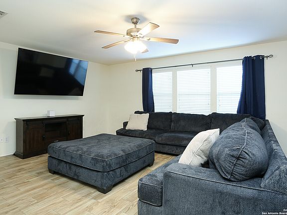 4th image of 9838 CHARLINE LN