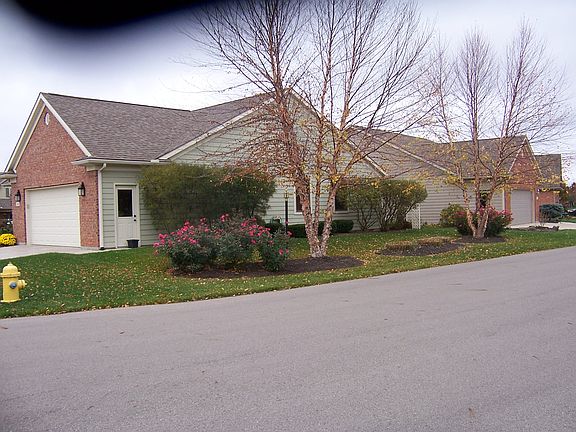 2nd image of 2460 Lupine Ct
