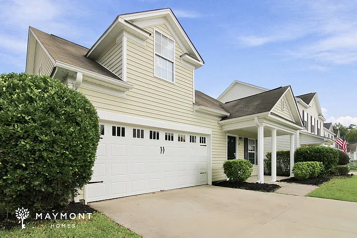 605 Green Pasture Ct — Photo 2