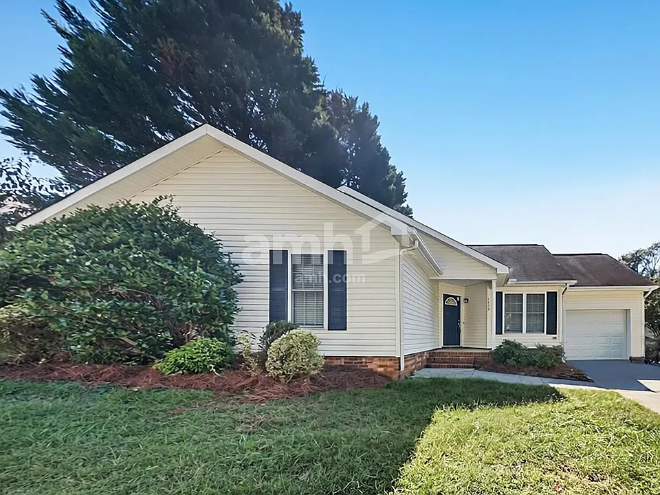 1473 Lewisburg Pointe Dr