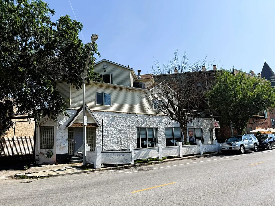 1450 W Webster Ave #2