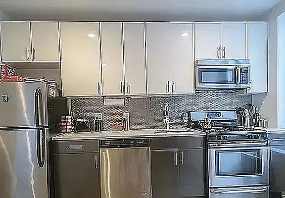 2nd image of 2225 Tilden Ave APT 4