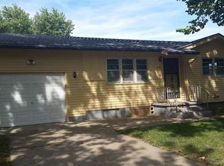 1314 W 16th St, Junction City, KS 66441