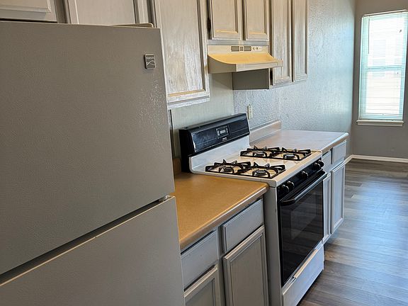 5th image of 10609 Cuatro Vistas Dr #D