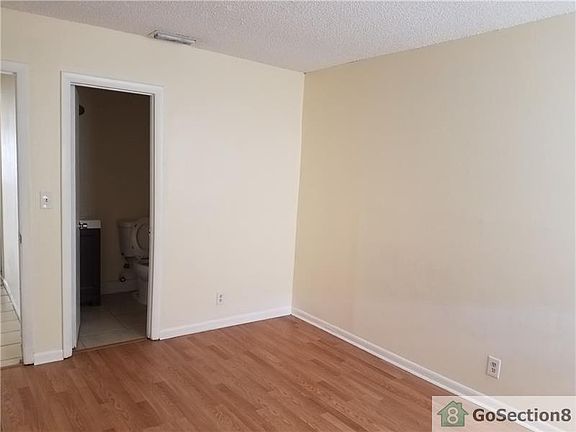 3rd image of 7628 SW 10th St