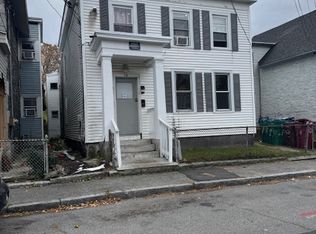58 Franklin St #2F, Lowell, MA 01854