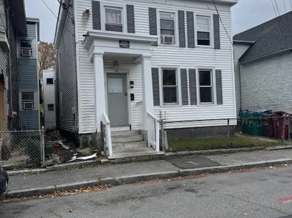 58 Franklin St #1F, Lowell, MA 01854
