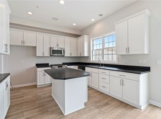 1312 Village Ln, Bridgeville, PA 15017
