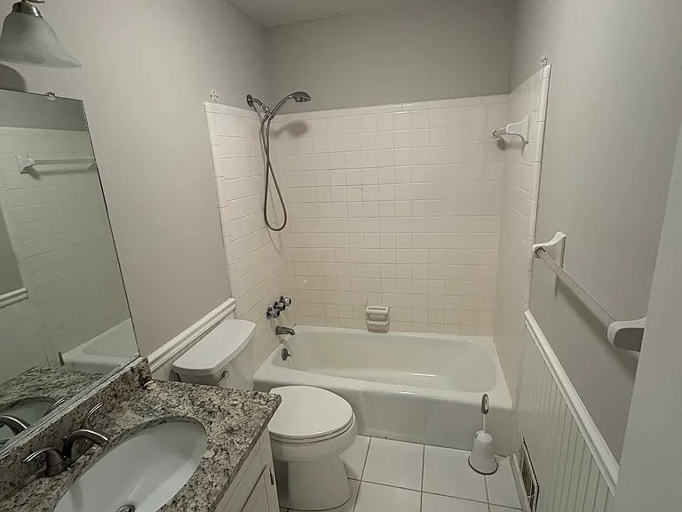 3925 Mountain View Rd #3 — Photo 7