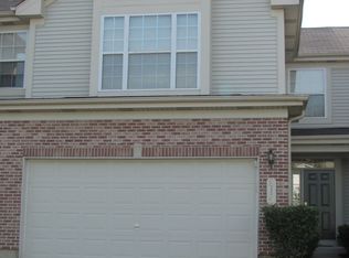 815 Crossing Way, Saint Charles, IL 60174