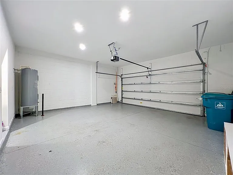 9848 Walkway Dr — Photo 45