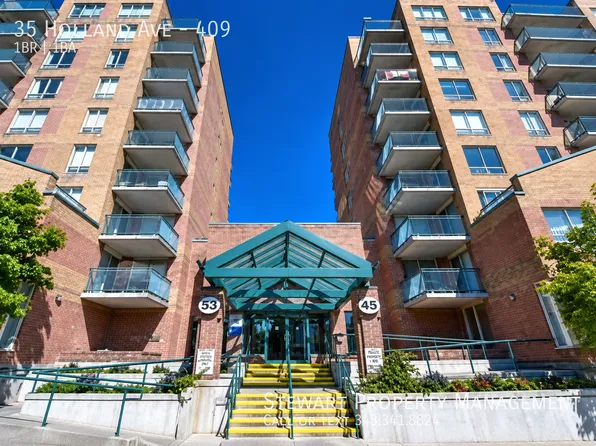 35 Holland Ave #409, Ottawa, ON K1Y 4S2