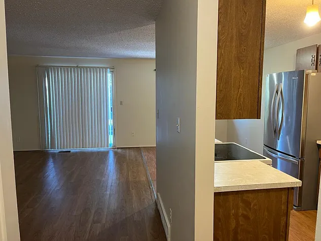 14 Cardinal Ave — Photo 5