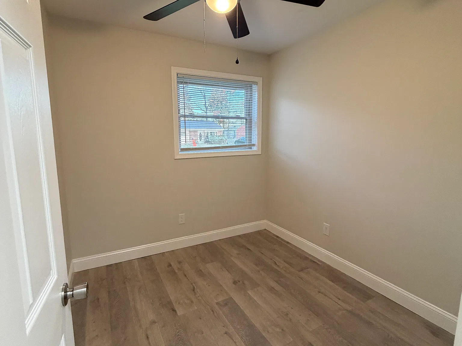 3 bed, 925 sqft, $1,550 — Photo 4