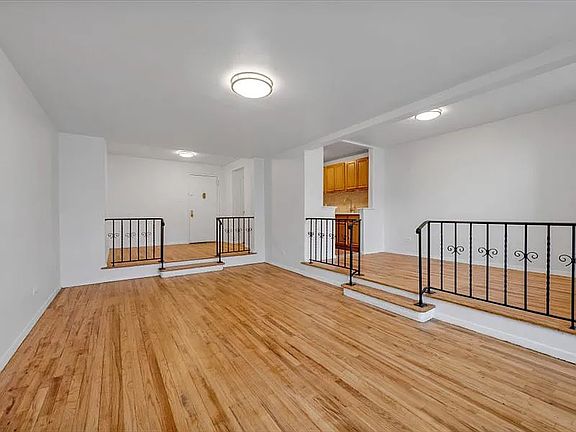 4th image of 425 E 26th St APT 3G