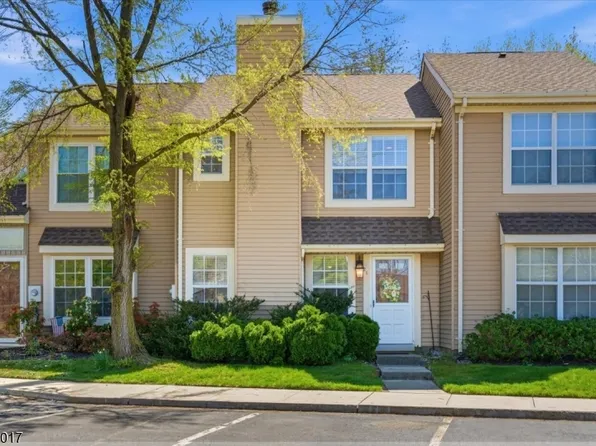 26 Alameda Ct, Eatontown Boro, NJ 07724