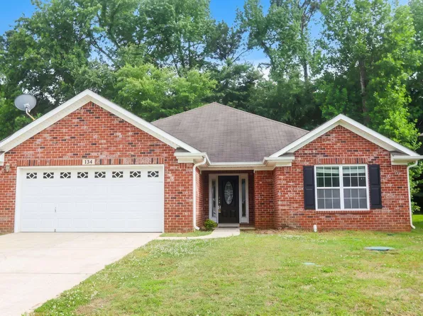 134 Harness Dr, Huntsville, AL 35806