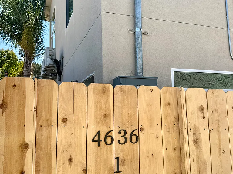4636 Muir Ave #1 — Photo 21