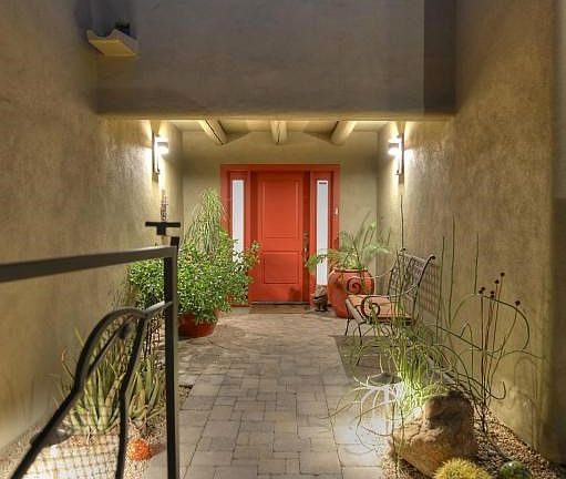 006_Front Entry