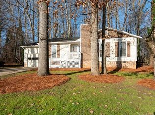 8127 Chrisbry Ln, Charlotte, NC 28215