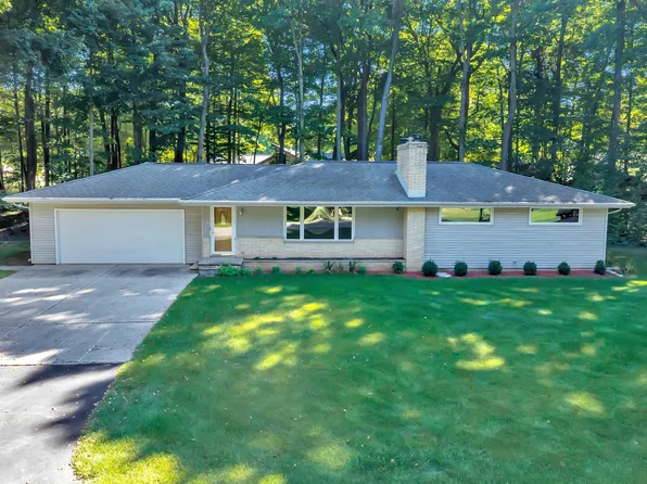 308 Hyland Ave, Casco, WI 54205