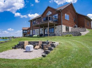 N8432 Lookout Point Ct, New Lisbon, WI 53950