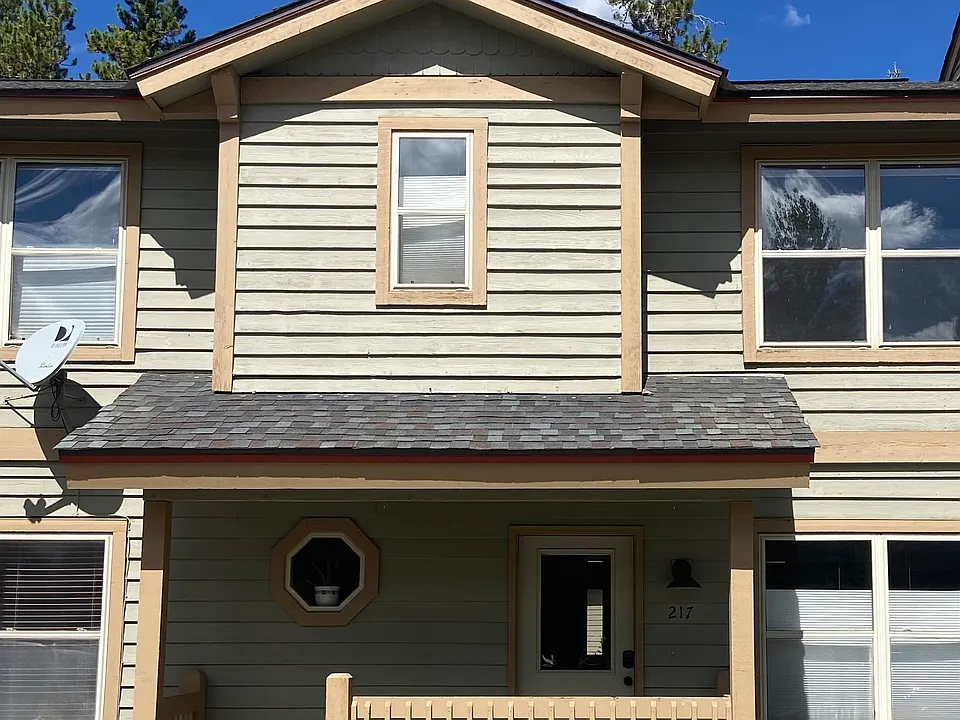 217 Huron Rd
