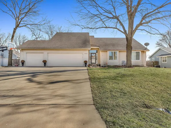7225 SW 33rd St, Topeka, KS 66614