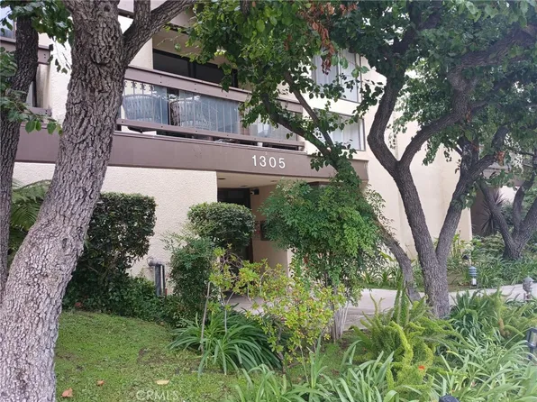 1305 N Columbus Ave, Glendale, CA 91202