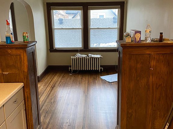 5th image of 4214 Fremont Ave N APT 3