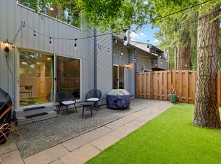 19124 Ballinger Way NE, Lake Forest Park, WA 98155