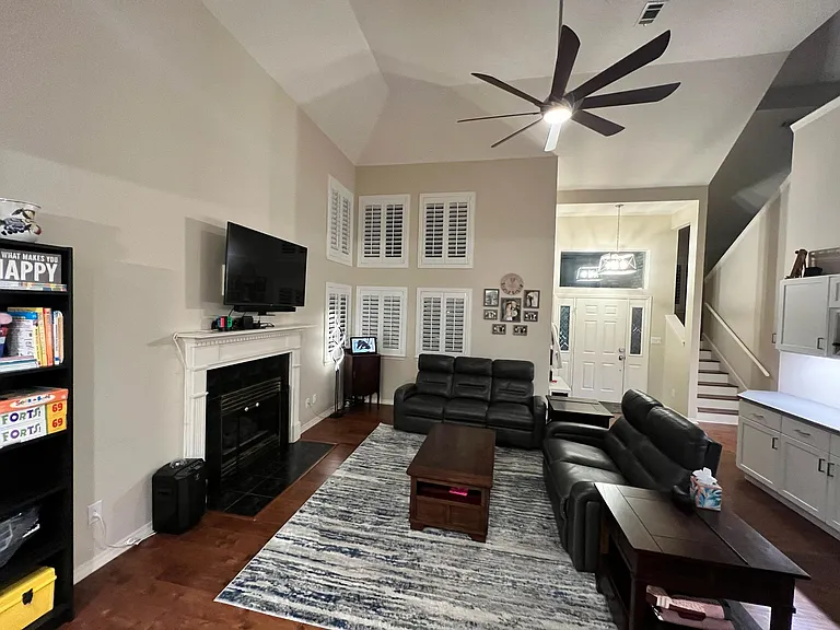 1710 Oakview Cv — Photo 9