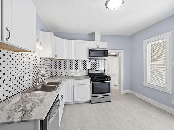 4th image of 864 Sims Ave