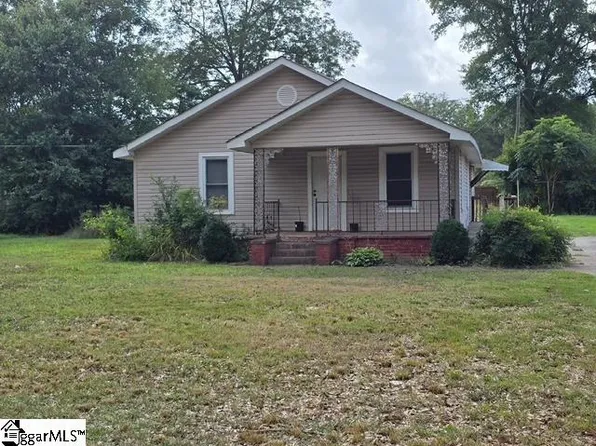 123 Pine Ridge Rd, Lyman, SC 29365
