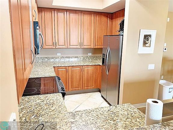 2nd image of 2625 14th Ave #113