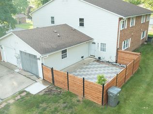 8021 Xenia Dr, Indianapolis, IN 46227